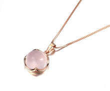 Load image into Gallery viewer, Necklaces Natural Hibiscus Gemstone 18K Rose Gold Pendant

