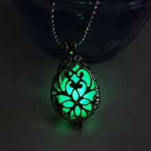 Load image into Gallery viewer, Necklaces Vintage Teardrop Pendant Women's Necklace
