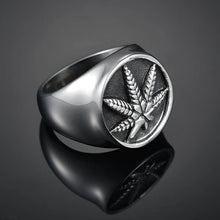 Load image into Gallery viewer, Rings Stainless Steel Weed Leaf Signet Ring