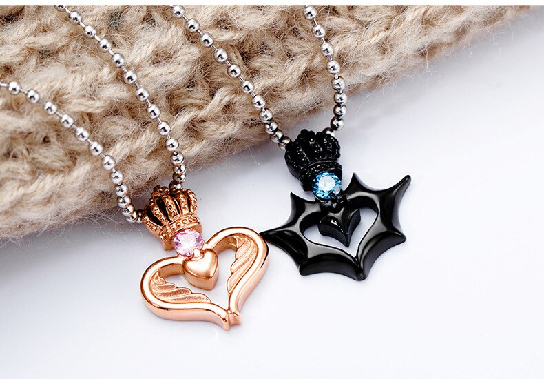 Heart Pendants Couple Matching Necklaces – Modern Jewels