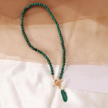 Load image into Gallery viewer, Necklaces Vintage Malachite Beads Green Leaf Pearl Necklace
