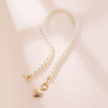 Load image into Gallery viewer, Necklaces White Pearl Heart Pendant Necklace
