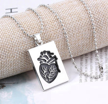 Load image into Gallery viewer, Necklaces Anatomical Human Heart Pendant Necklace Set
